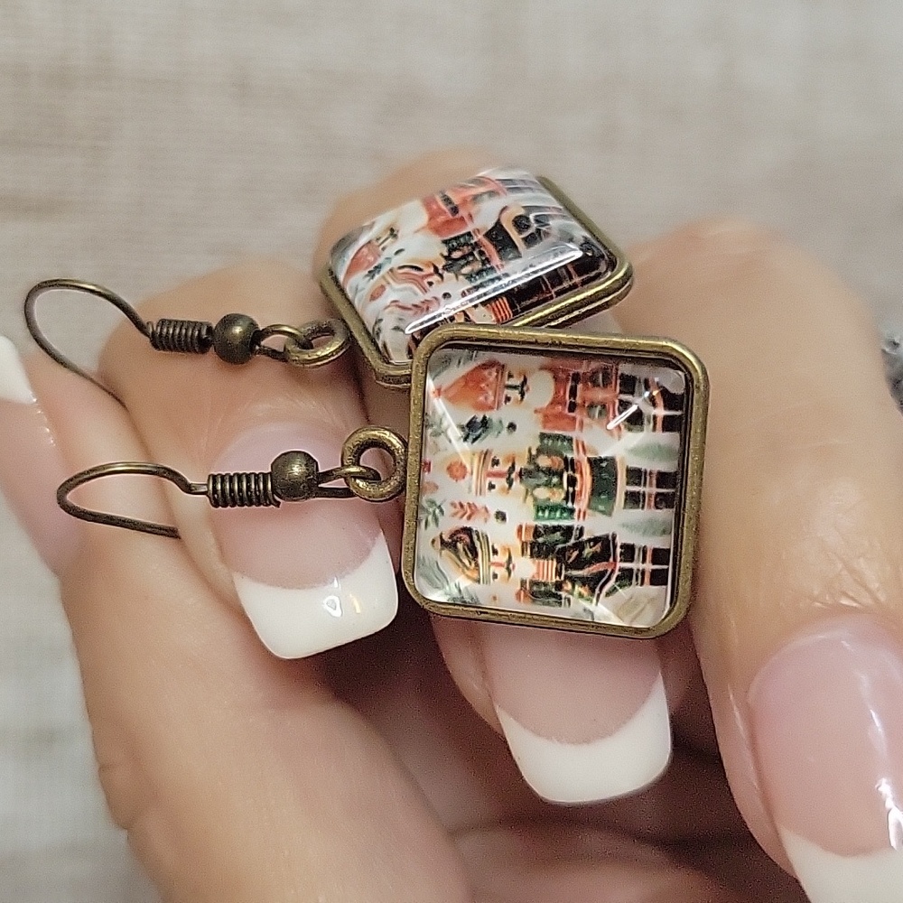 🔥LAST PAIR🔥 Square Holiday Nutcracker Earrings